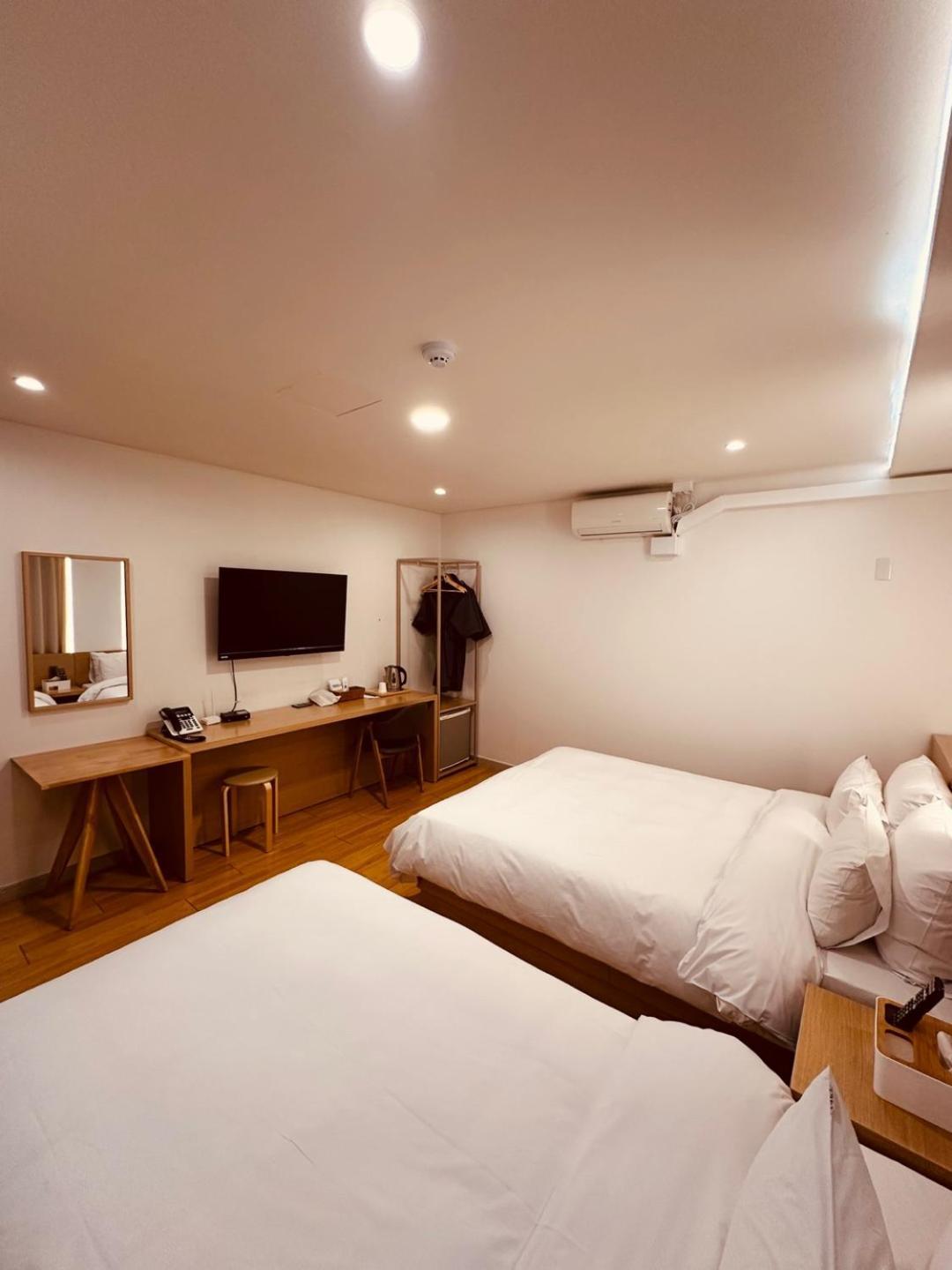 H Avenue Chuncheon Otel Dış mekan fotoğraf