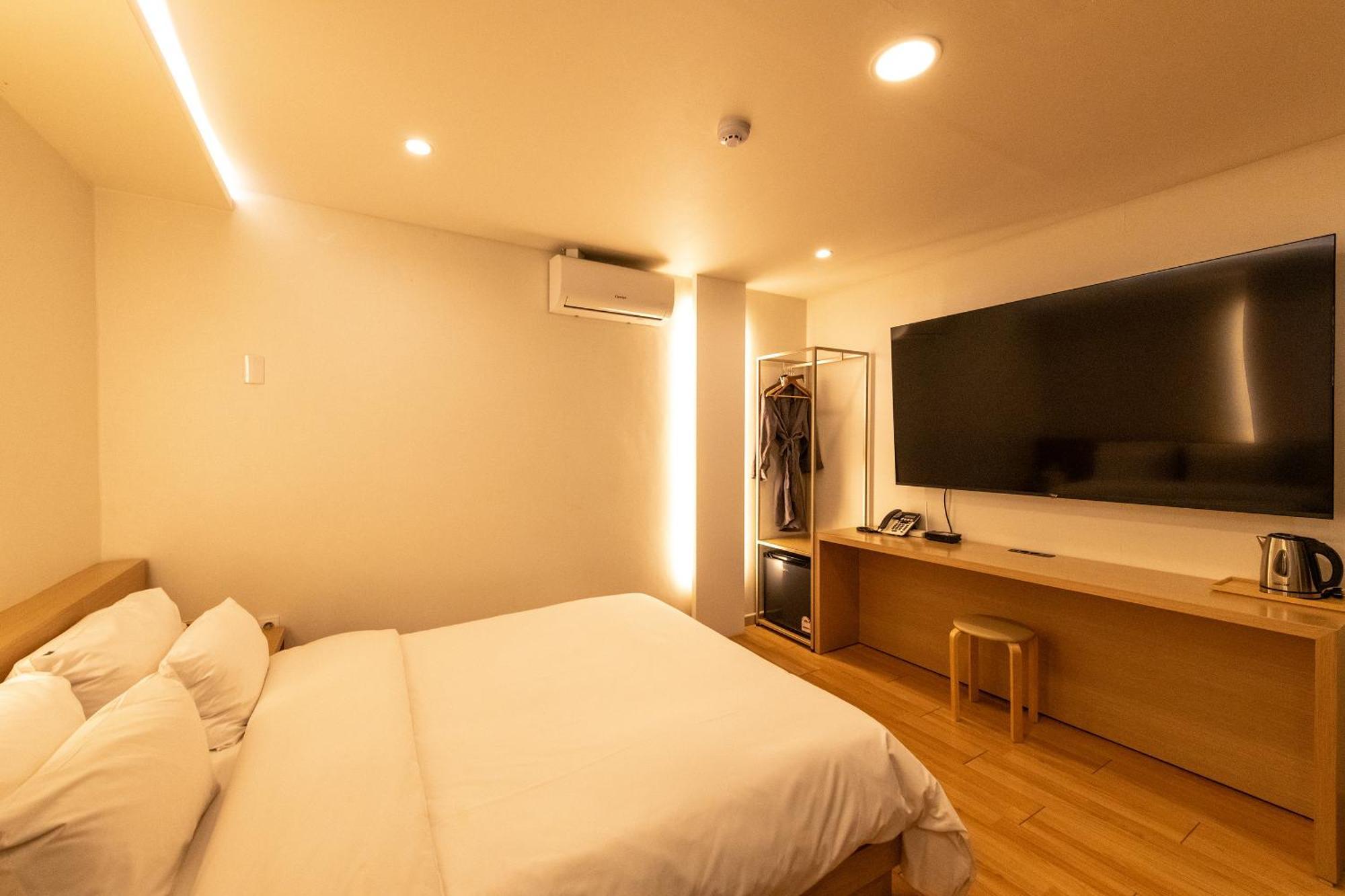 H Avenue Chuncheon Otel Dış mekan fotoğraf