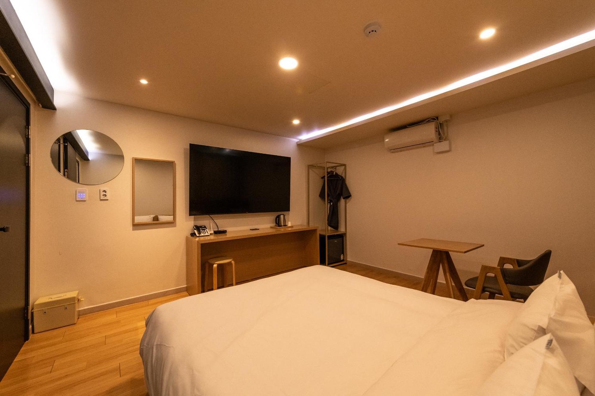 H Avenue Chuncheon Otel Dış mekan fotoğraf