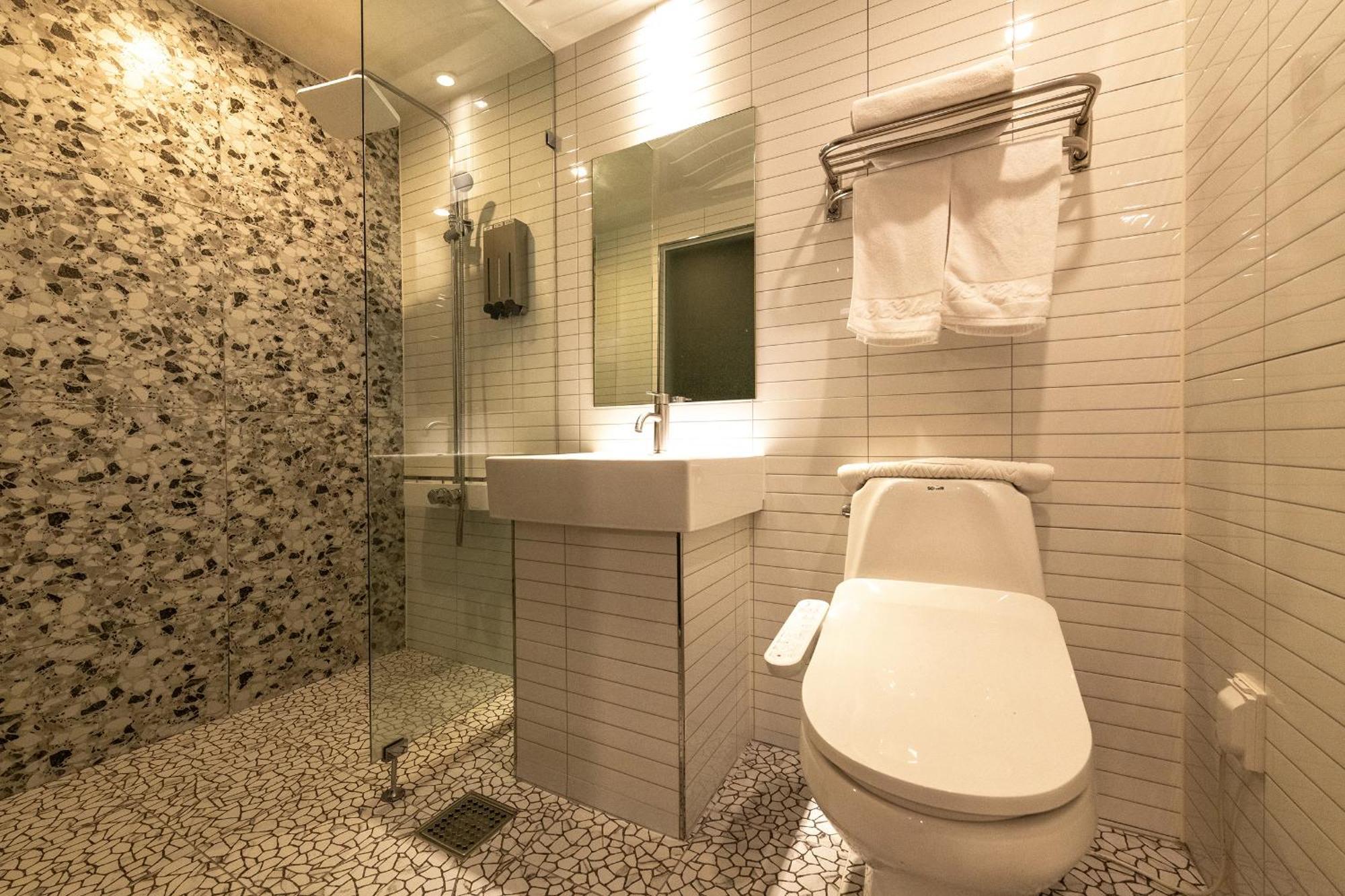 H Avenue Chuncheon Otel Dış mekan fotoğraf